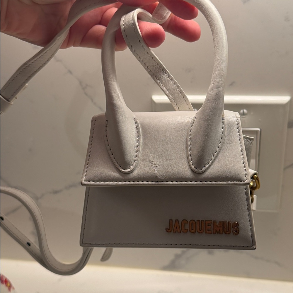 Jacquemus Elegant White Mini Bag - Picture 2 of 5